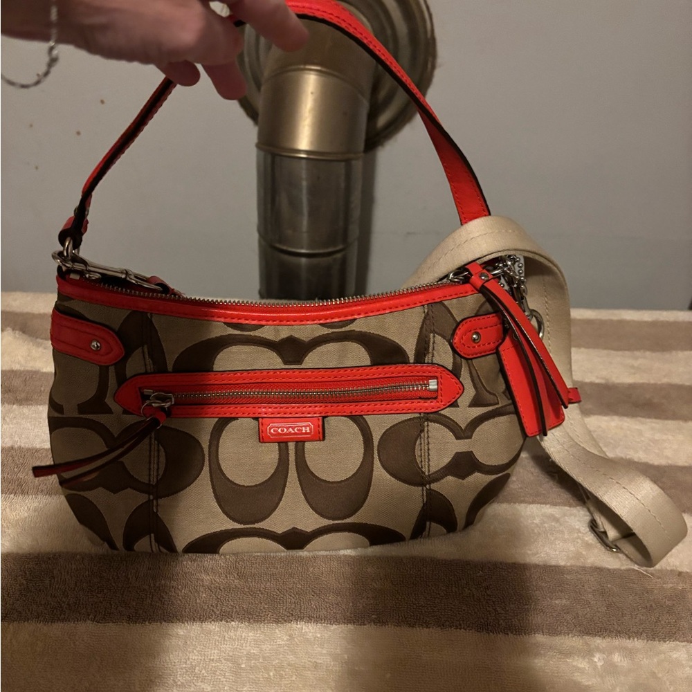 Coach Tan and orange Shoulder Bag
